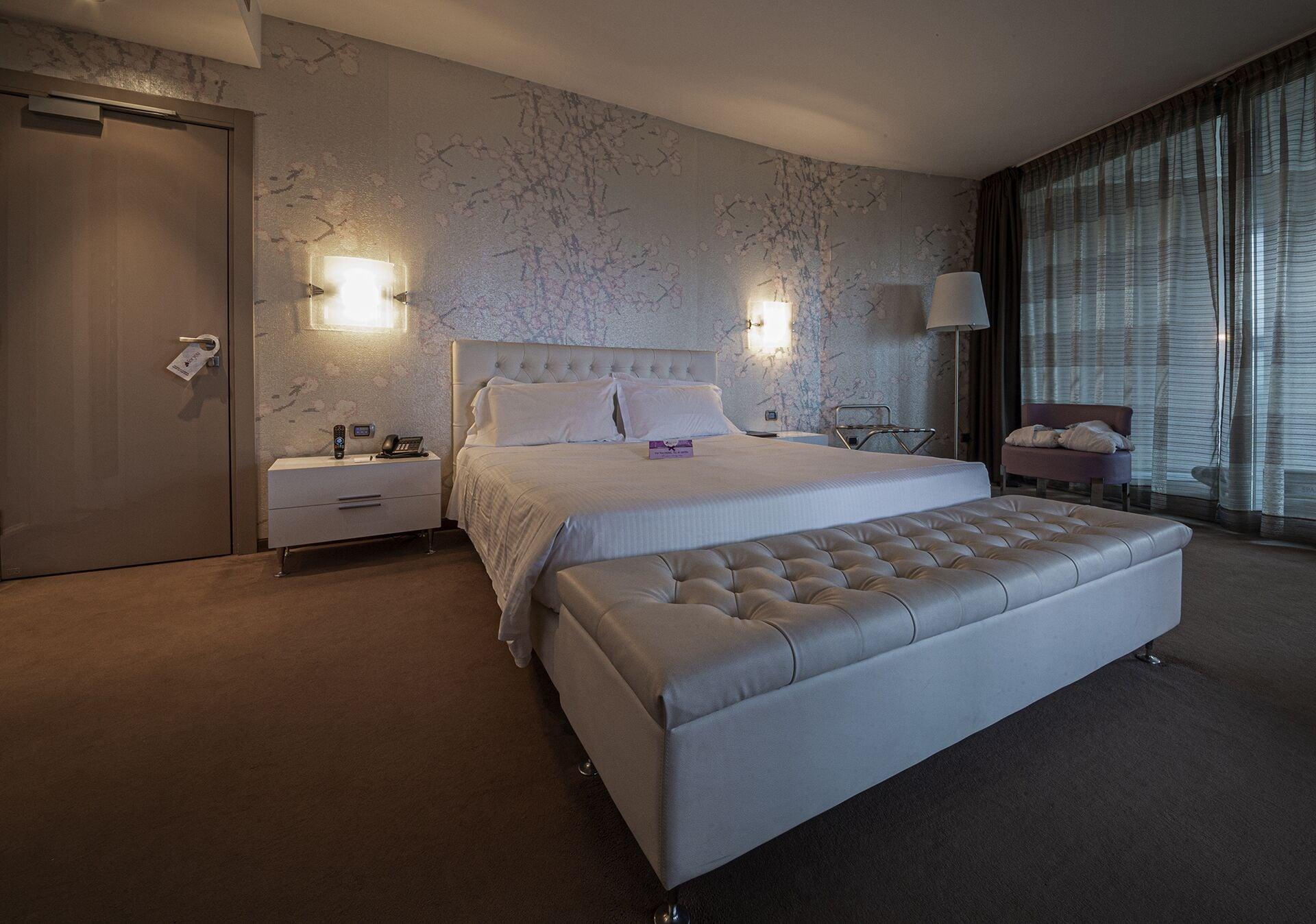 Hotel For You Cernusco Sul Naviglio Exterior photo