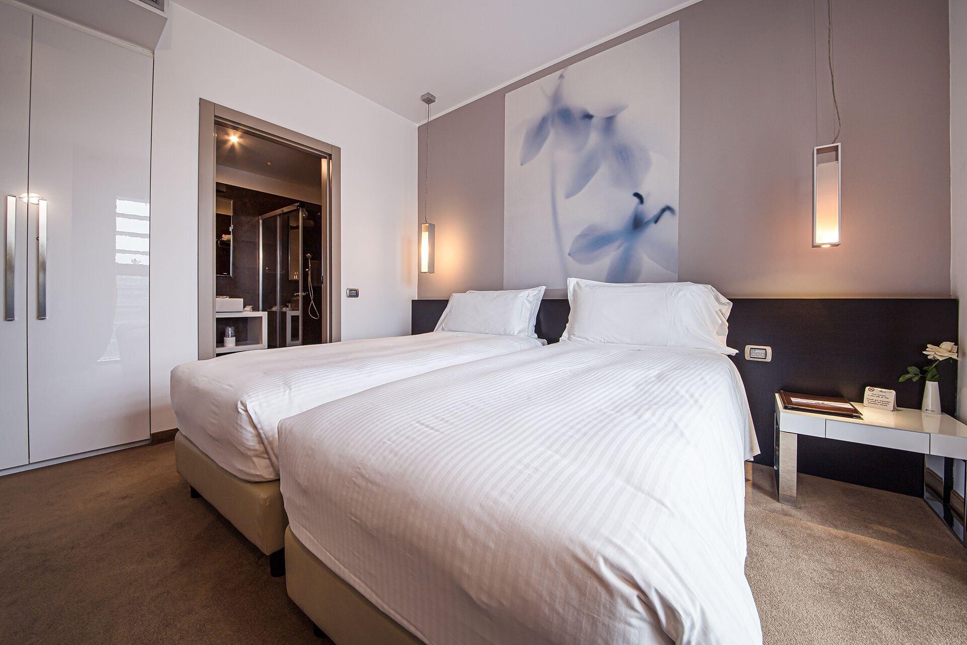 Hotel For You Cernusco Sul Naviglio Exterior photo